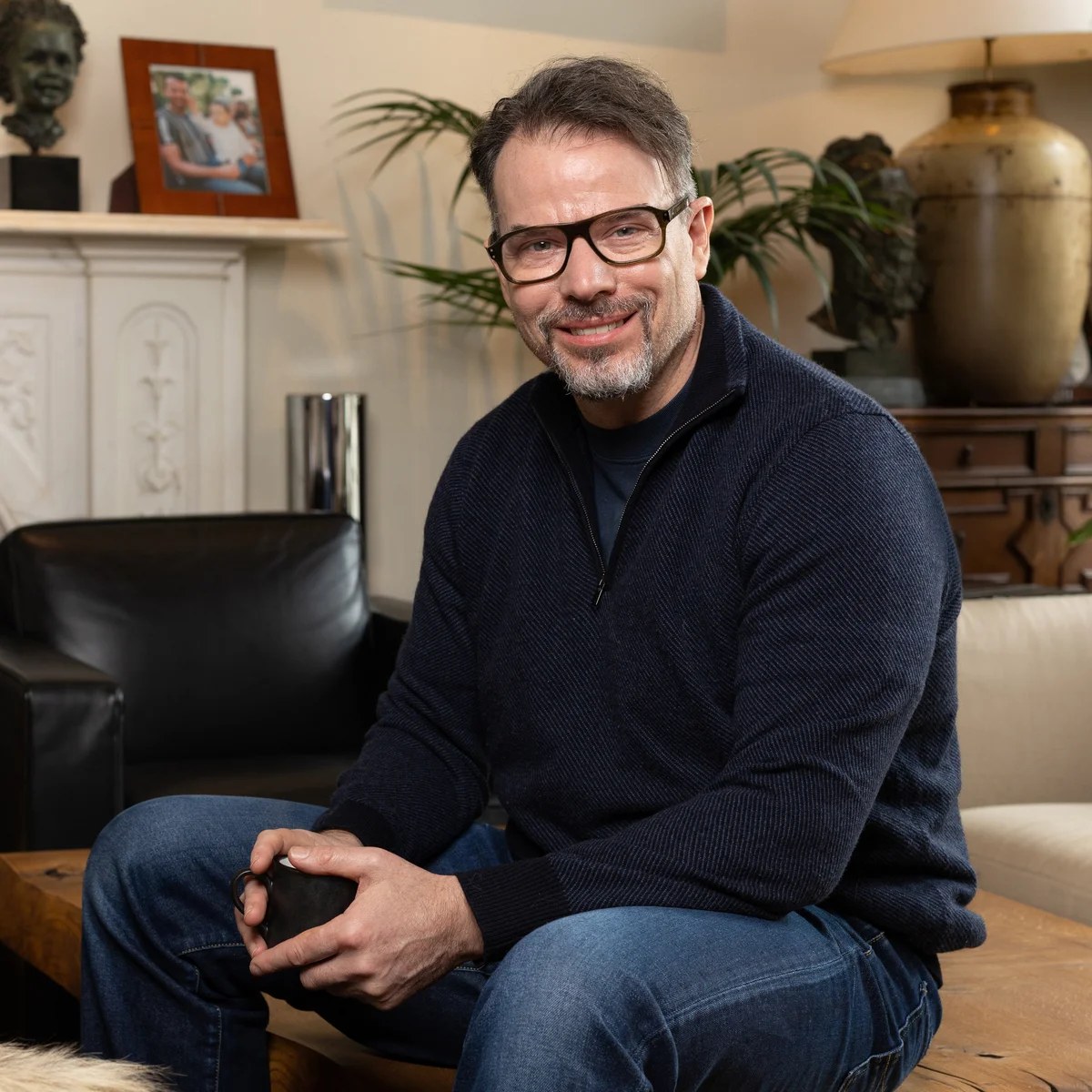 Billionaire Chris Rokos, who paid £330m in tax last year, to quit UK